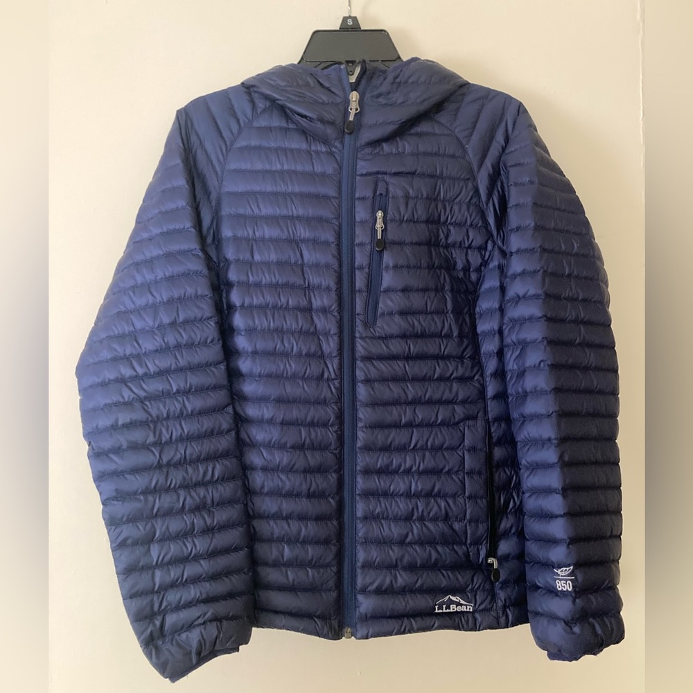 Women’s Small LL Bean Hooded 850 Down Jacket
